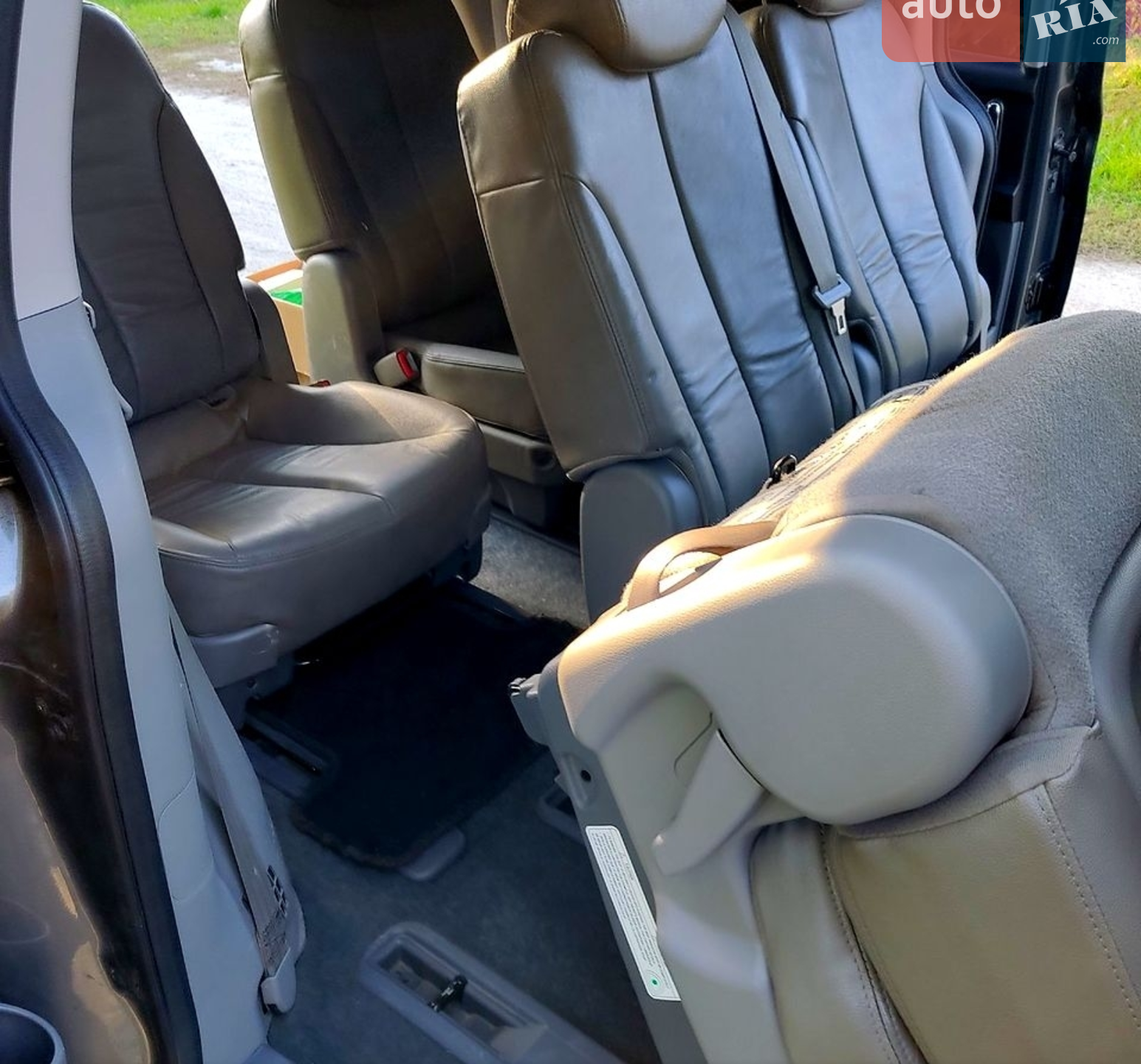 2011 Kia Carnival - мініатюра 7