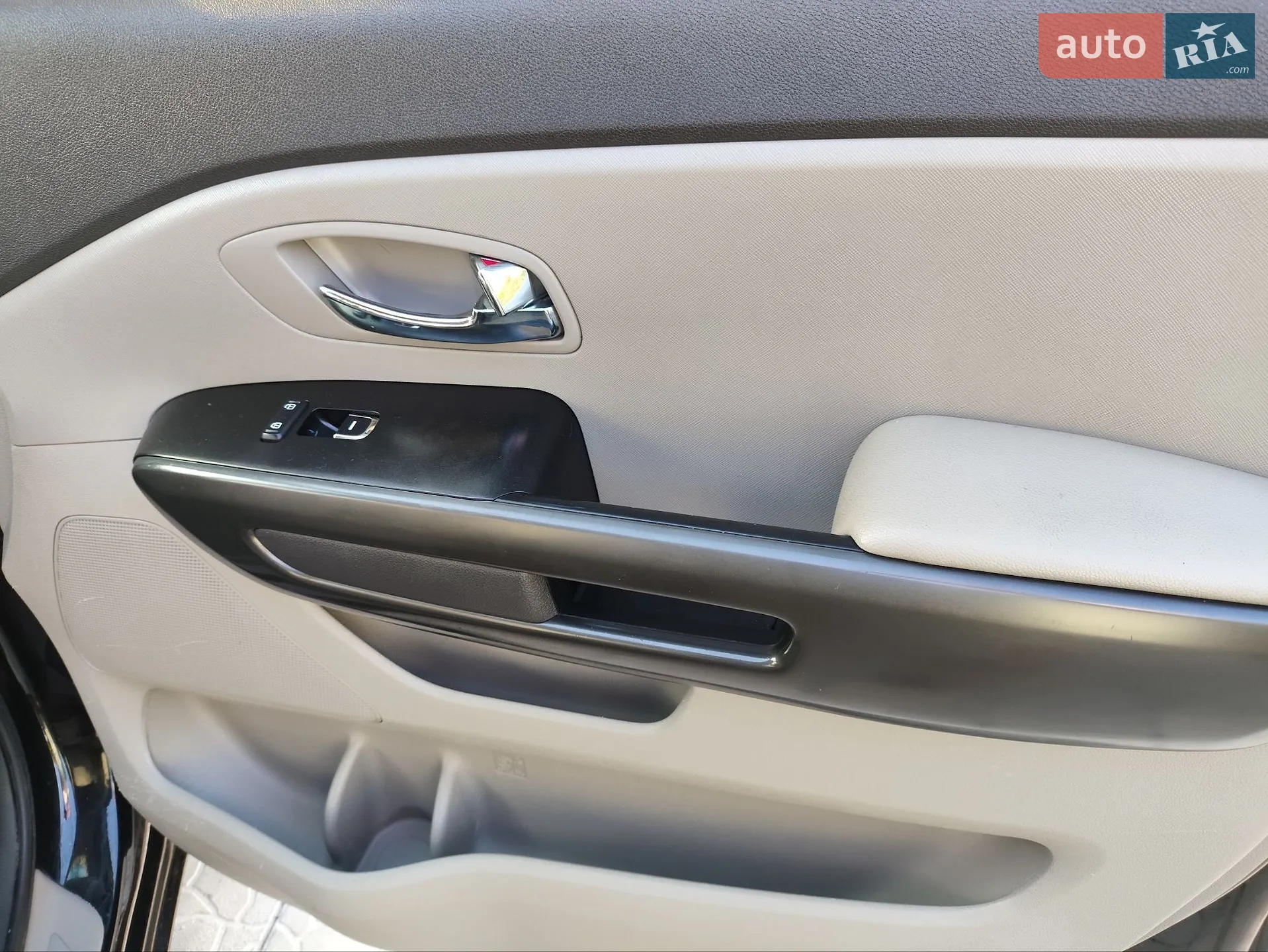 2017 Kia Carnival - мініатюра 18