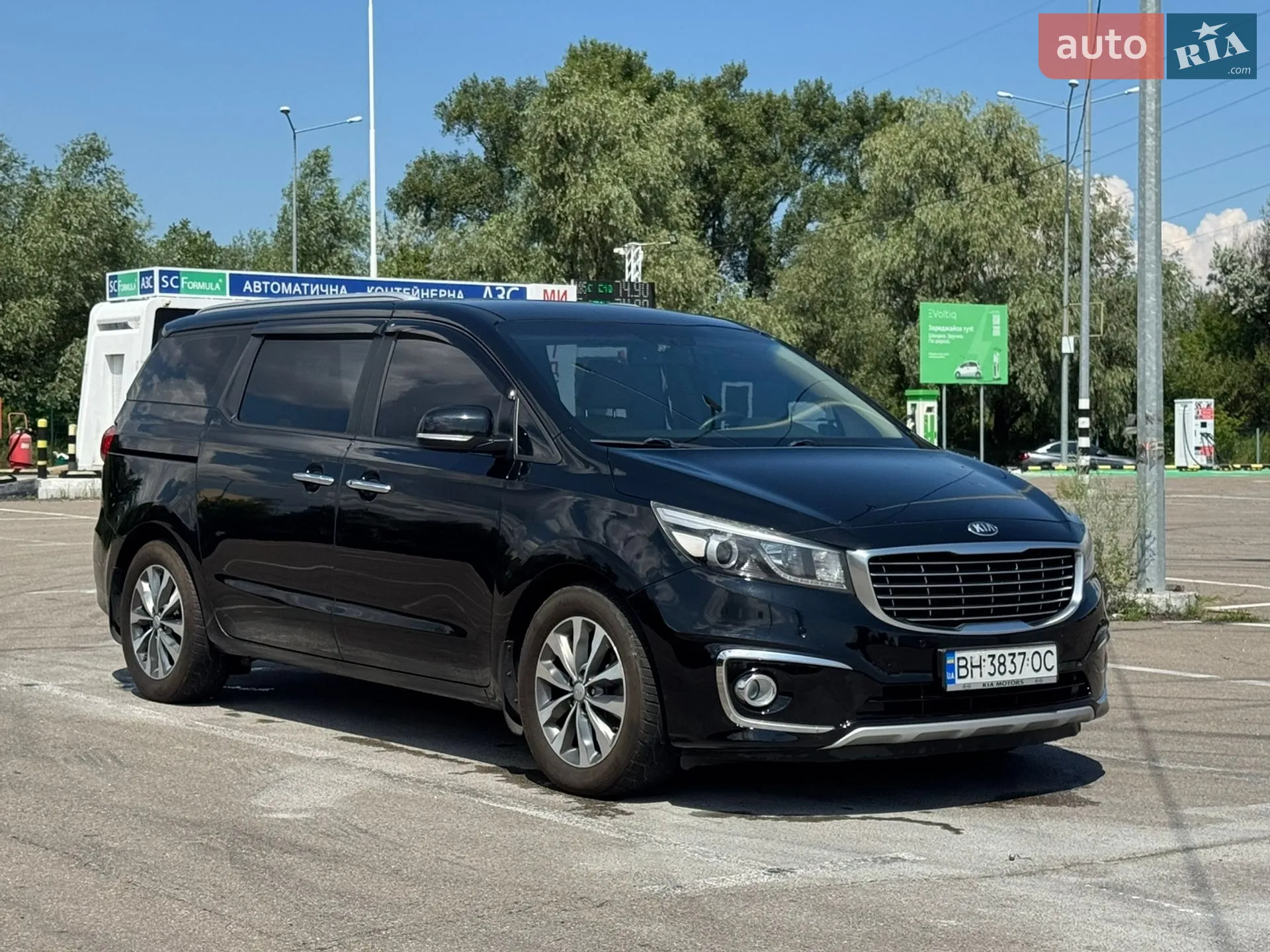 2016 Kia Carnival - мініатюра 2