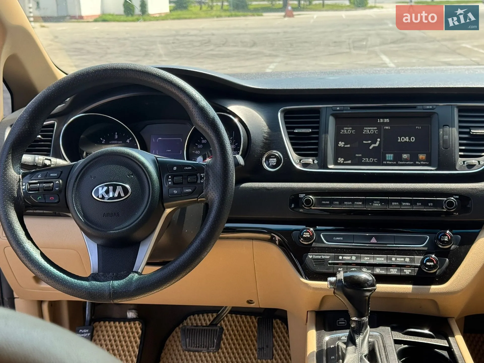 2016 Kia Carnival - мініатюра 12