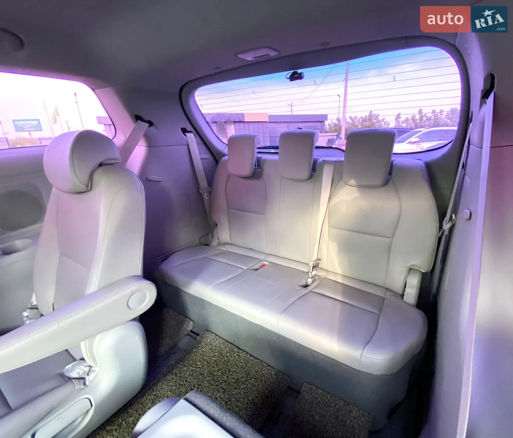 2018 Kia Carnival - мініатюра 20