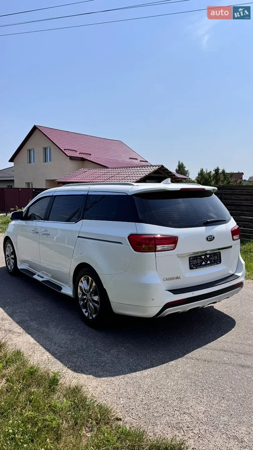 2016 Kia Carnival - мініатюра 11