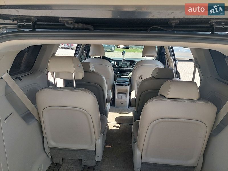 Мінівен Kia Carnival 2014 в Полтаві фото 30 Мінівен Kia Carnival 2014 в Полтаві