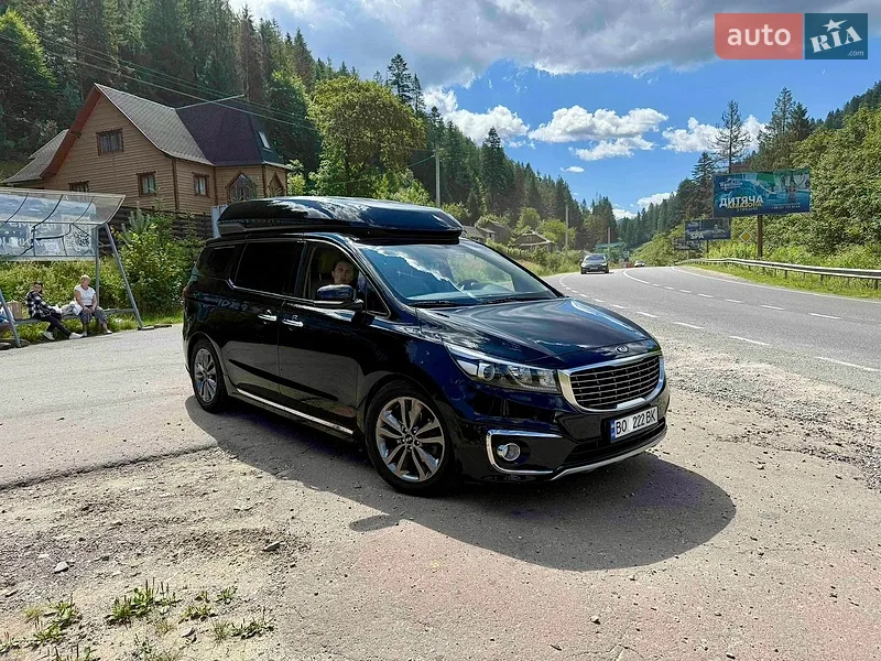 Kia Carnival