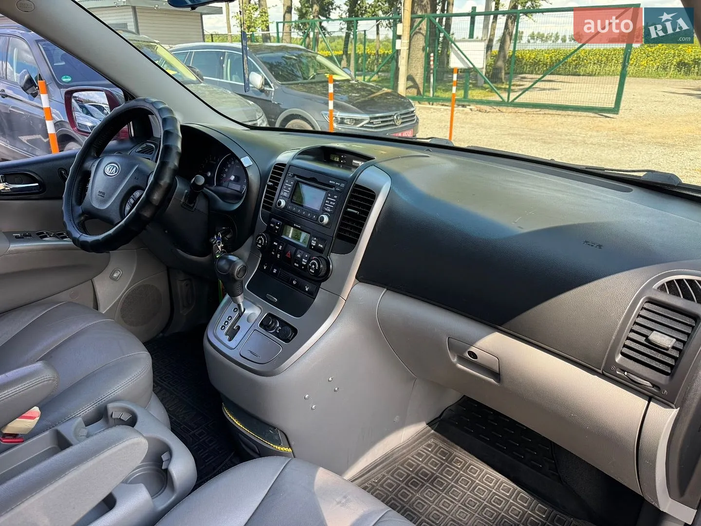 2011 Kia Carnival - мініатюра 10