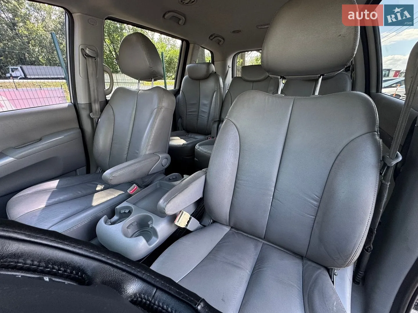 2011 Kia Carnival - мініатюра 13