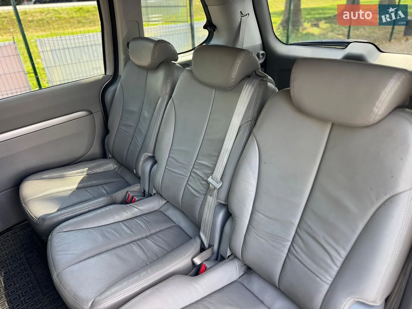 2011 Kia Carnival - мініатюра 31