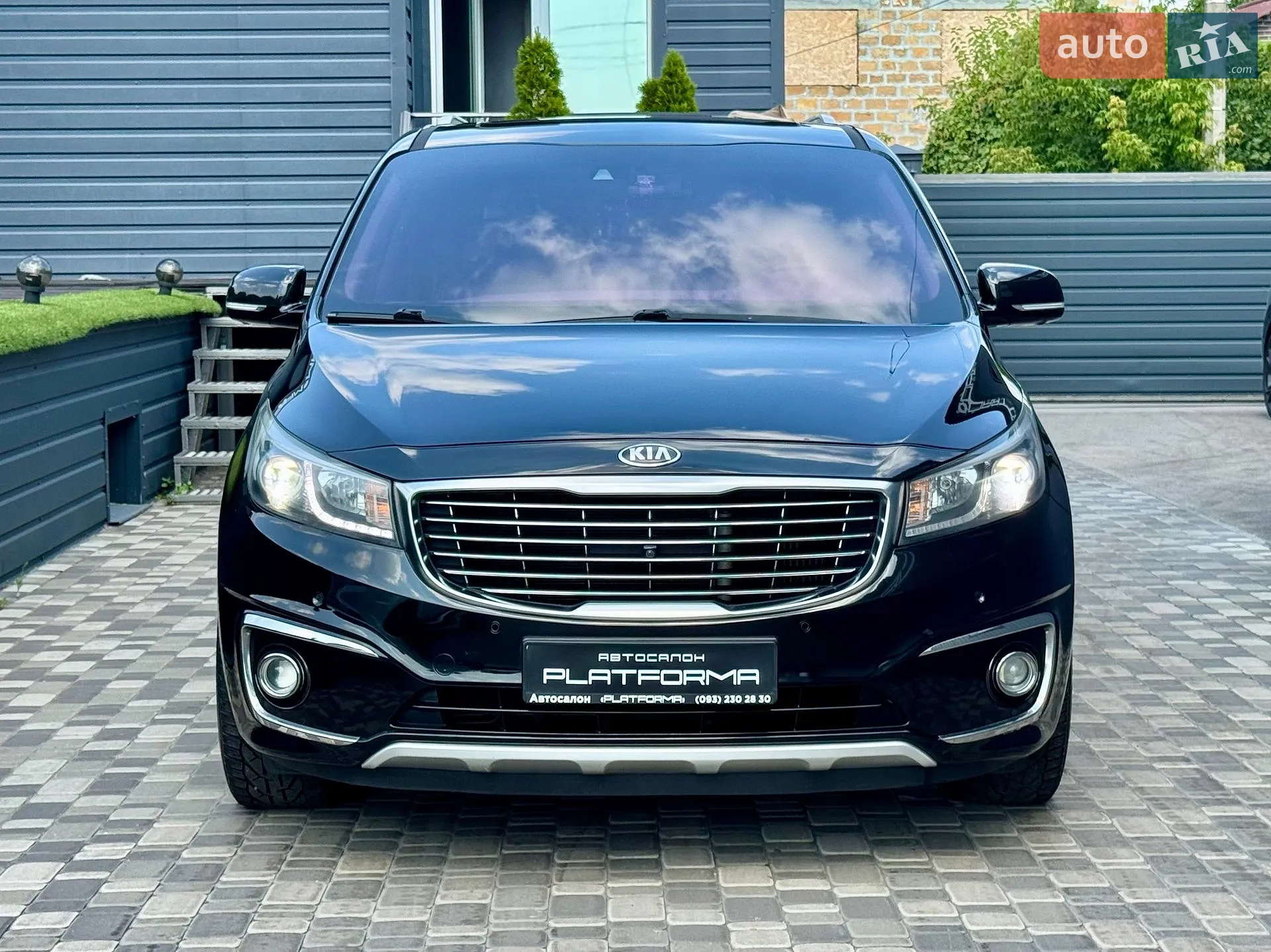 2014 Kia Carnival - мініатюра 3