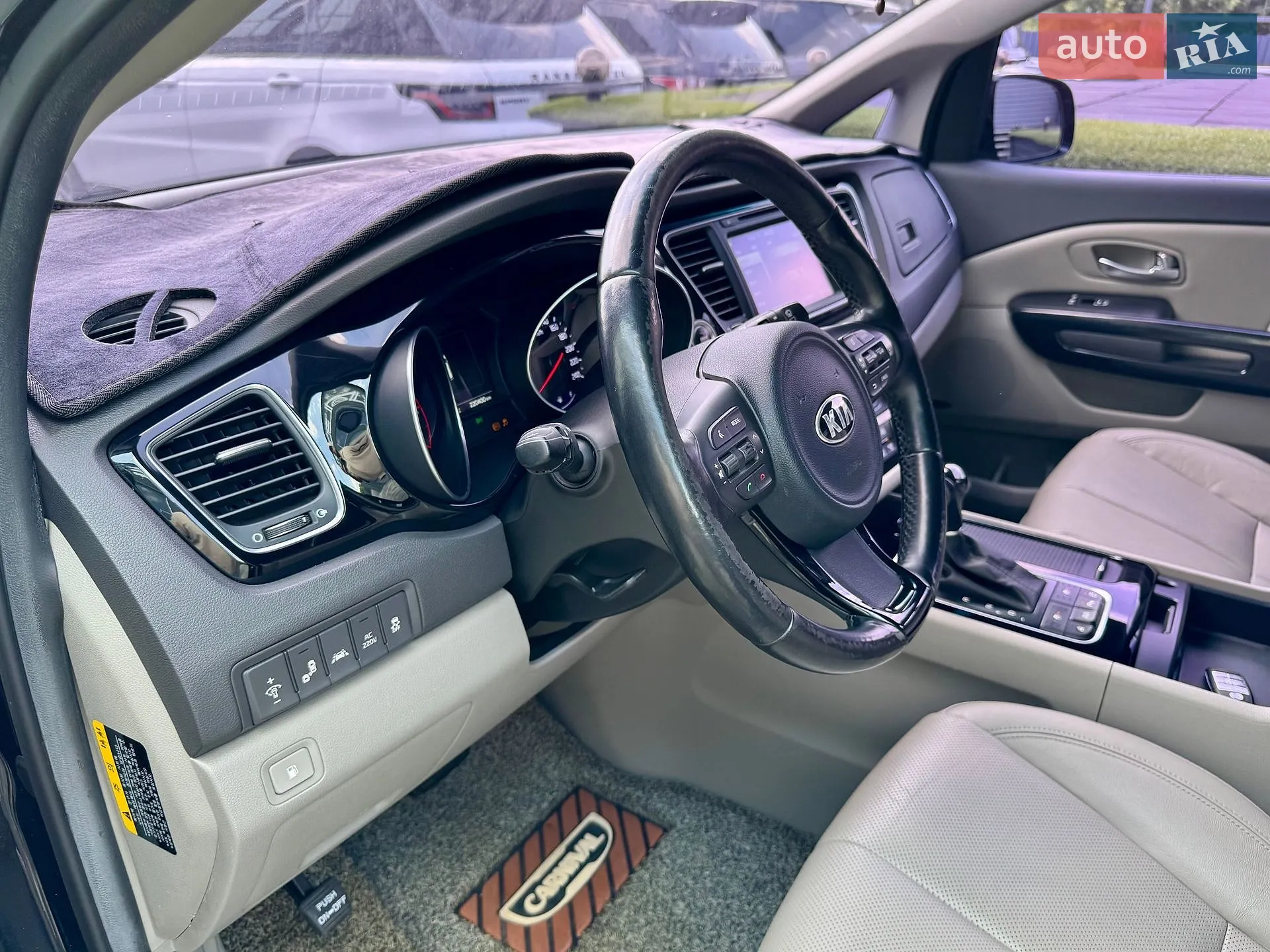 2014 Kia Carnival - мініатюра 16