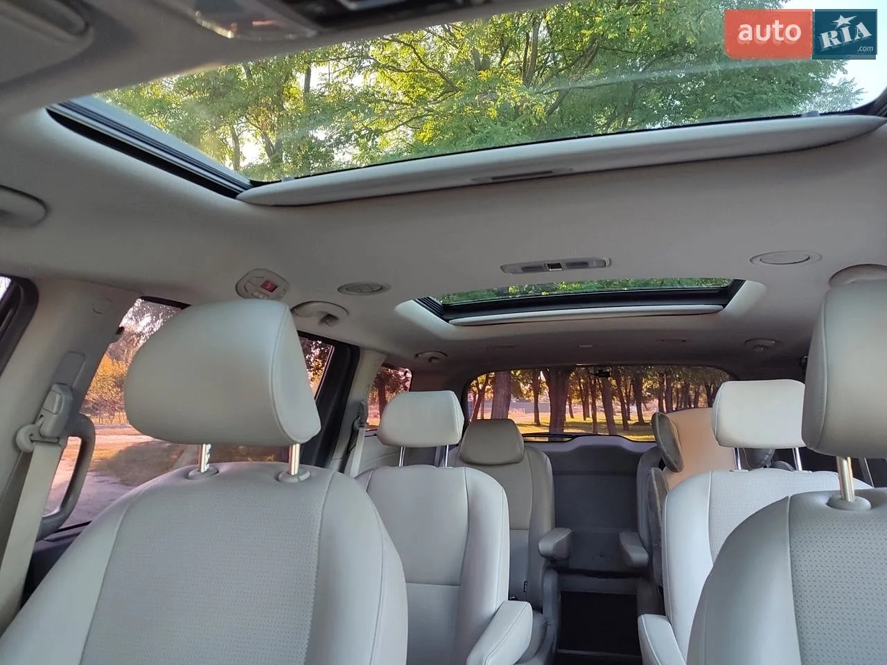 2019 Kia Carnival - мініатюра 44