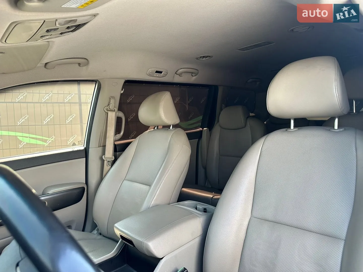 2016 Kia Carnival - мініатюра 10