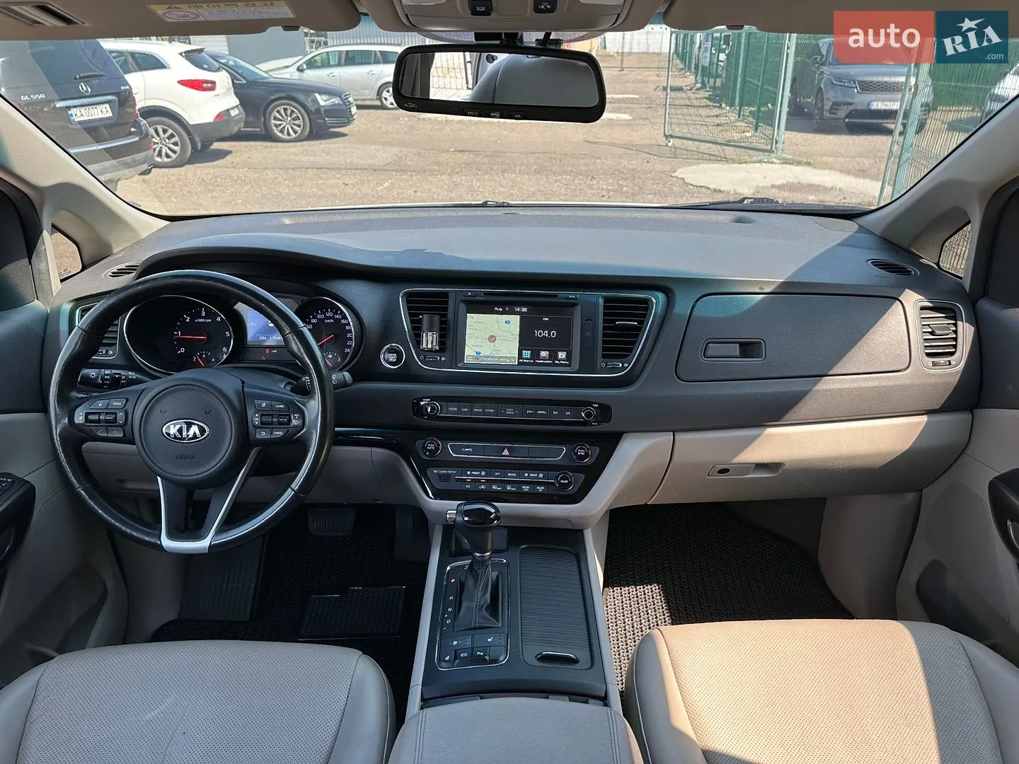 2016 Kia Carnival - мініатюра 21