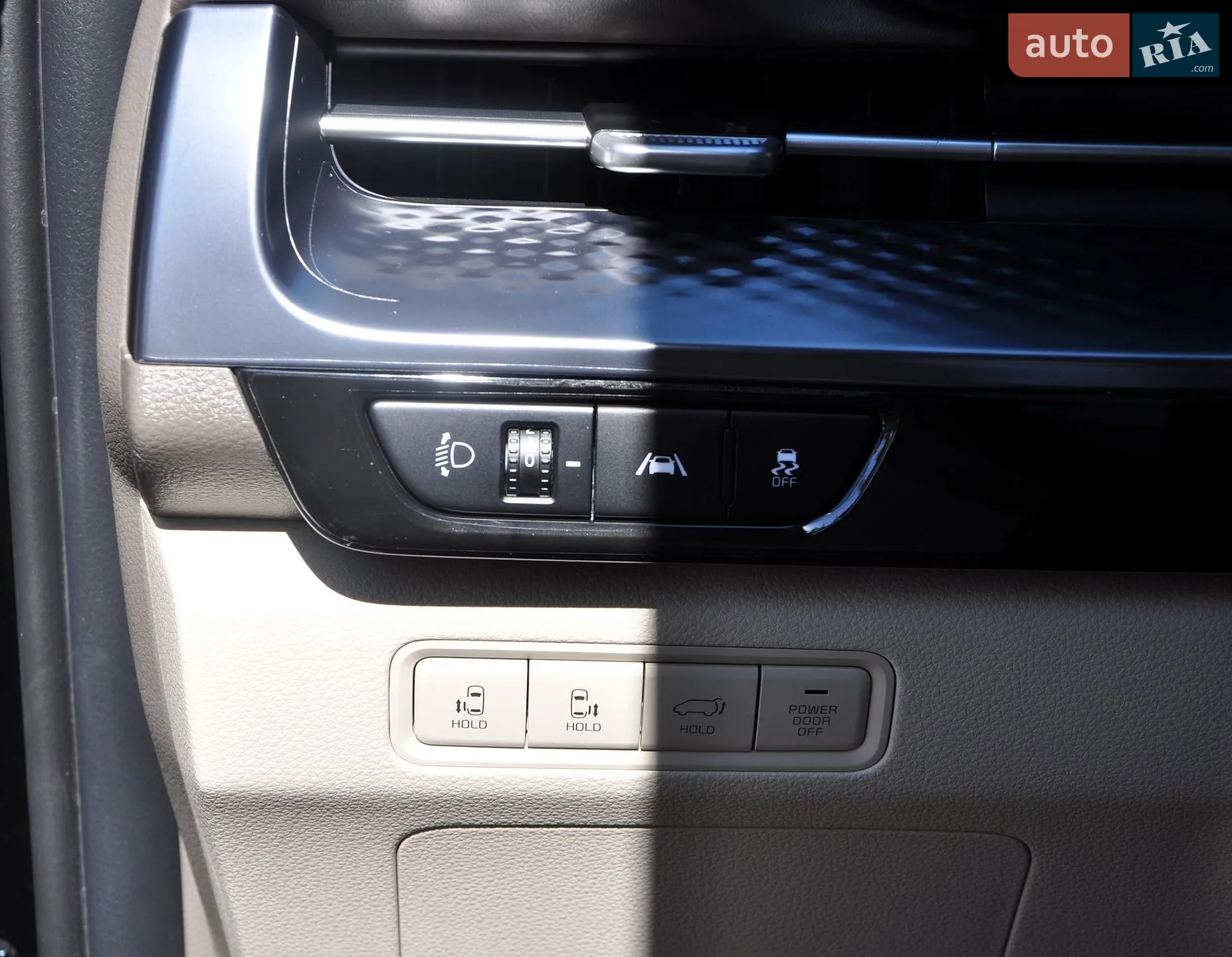 2021 Kia Carnival - мініатюра 46