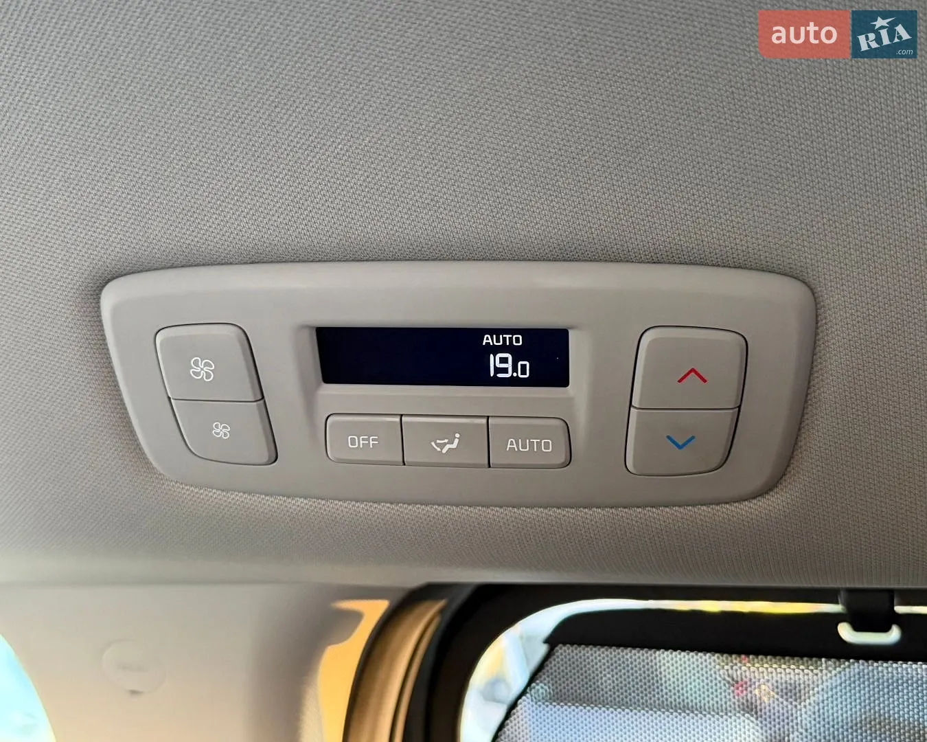 2023 Kia Carnival - мініатюра 16