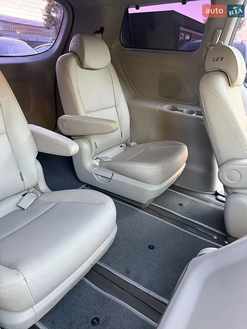 2018 Kia Carnival - мініатюра 30