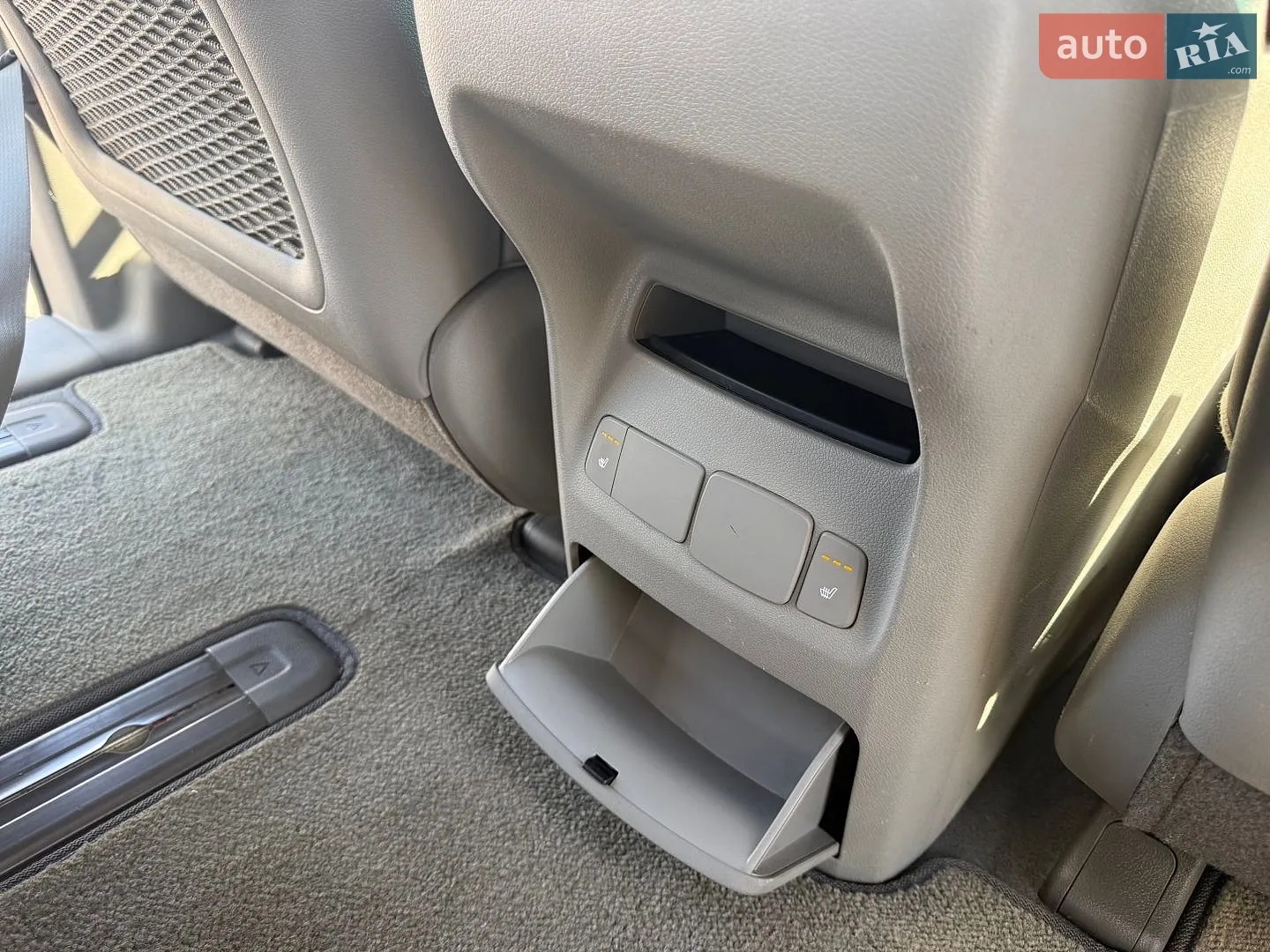 2018 Kia Carnival - мініатюра 50