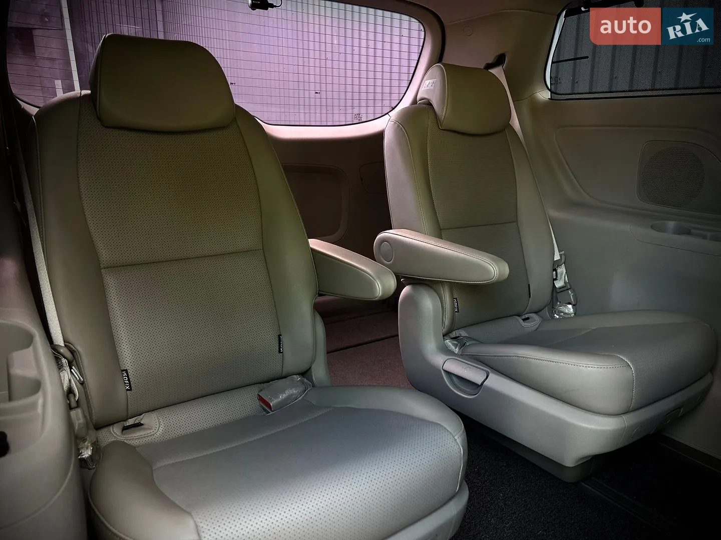 2018 Kia Carnival - мініатюра 26