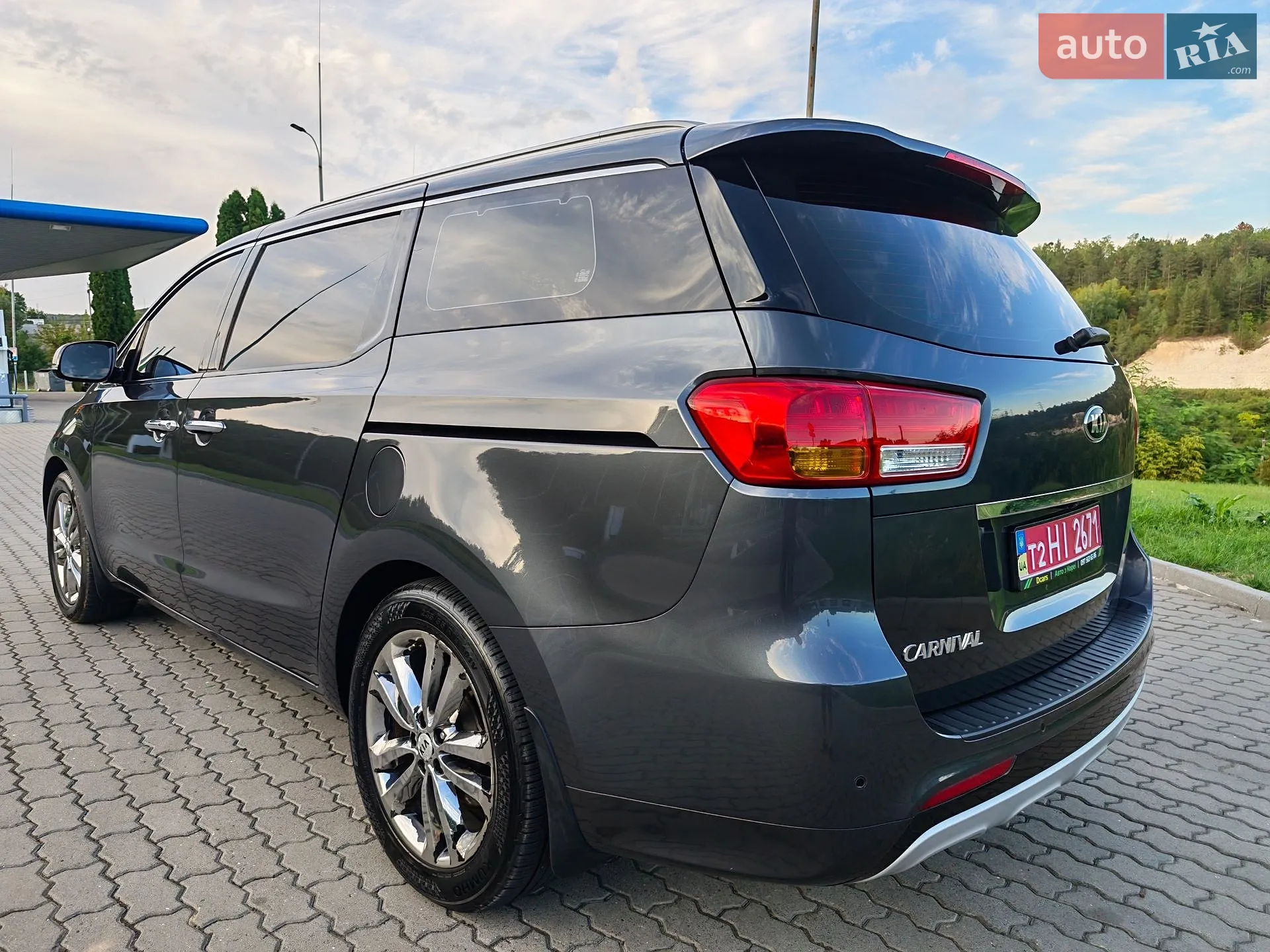 2016 Kia Carnival - мініатюра 5