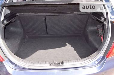 Хэтчбек Kia Ceed 2007 в 