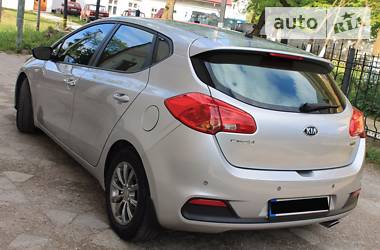 Хэтчбек Kia Ceed 2013 в Ивано-Франковске