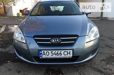 Хэтчбек Kia Ceed 2008 в Виноградове