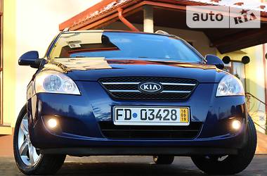 Универсал Kia Ceed 2008 в Трускавце