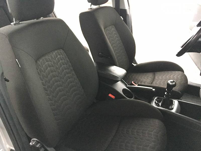 Хетчбек Kia Ceed 2009 в Стрию