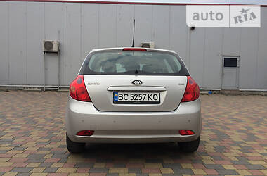 Хэтчбек Kia Ceed 2007 в Стрые