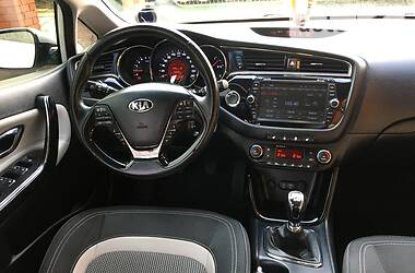 Хэтчбек Kia Ceed 2016 в Луцке