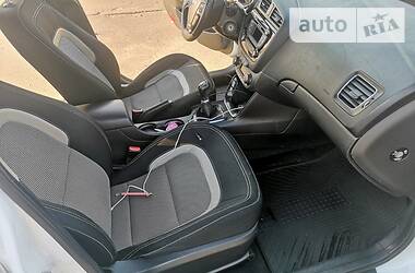 Хетчбек Kia Ceed 2013 в 