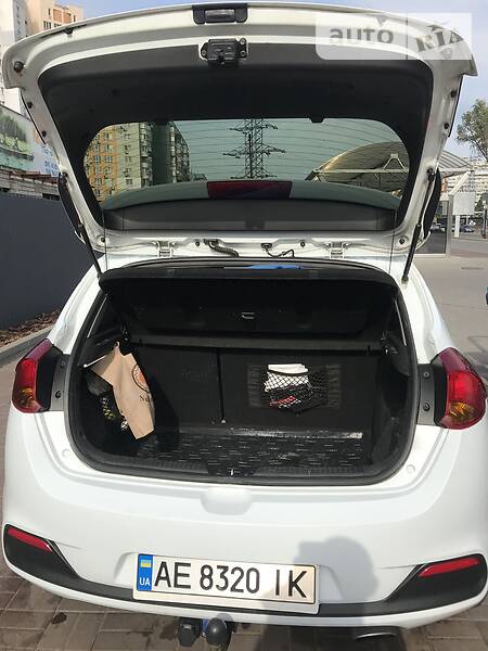 Хетчбек Kia Ceed 2013 в Дніпрі фото 48 Хетчбек Kia Ceed 2013 в Дніпрі