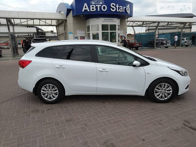 Універсал Kia Ceed 2013 в Луцьку