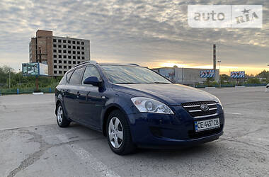 Универсал Kia Ceed 2009 в Черновцах