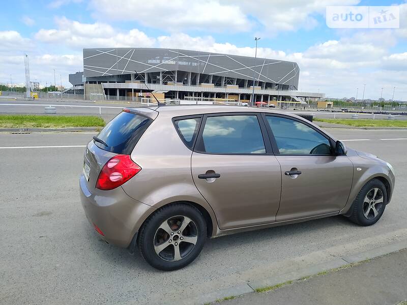 Хетчбек Kia Ceed 2007 в Львові фото 15 Хетчбек Kia Ceed 2007 в Львові