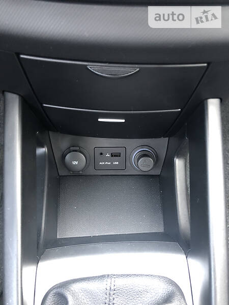 Універсал Kia Ceed 2010 в Луцьку