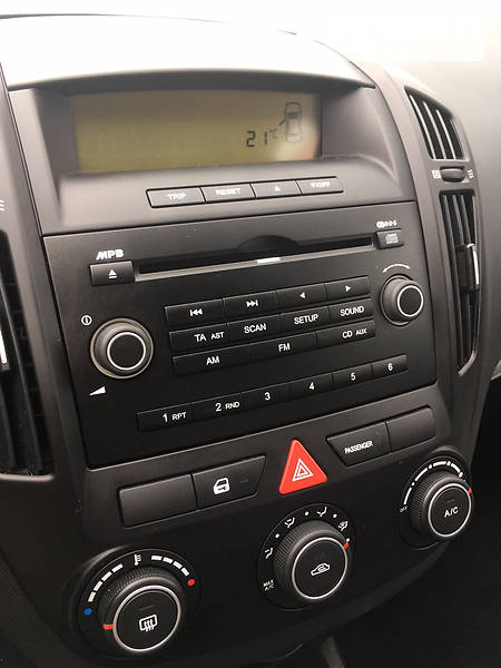 Хетчбек Kia Ceed 2009 в Києві фото 40 Хетчбек Kia Ceed 2009 в Києві