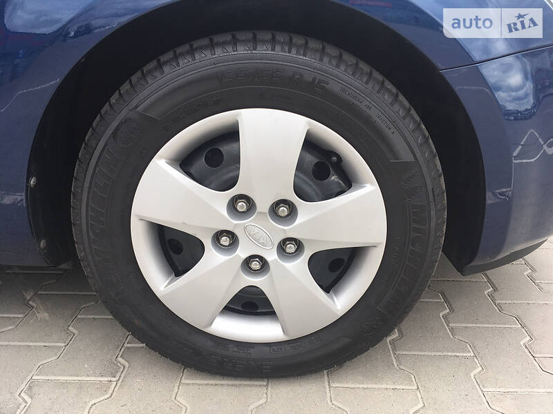 Хетчбек Kia Ceed 2009 в Києві фото 23 Хетчбек Kia Ceed 2009 в Києві