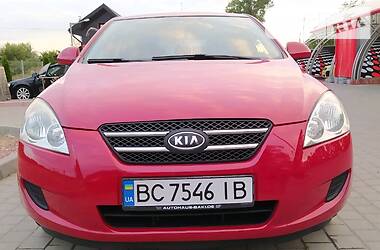 Хэтчбек Kia Ceed 2008 в Самборе