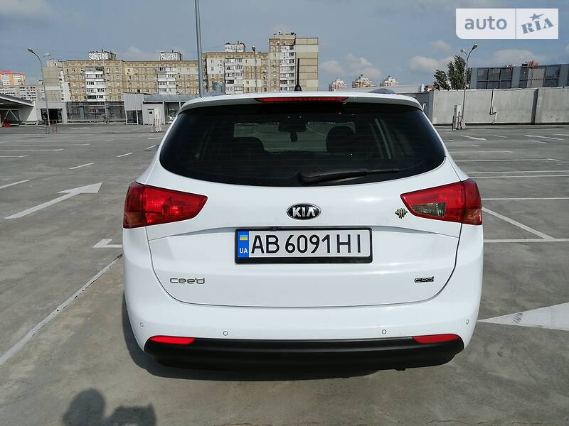 Универсал Kia Ceed 2013 в Киеве