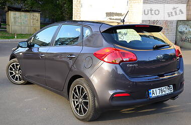 Хэтчбек Kia Ceed 2013 в Киеве