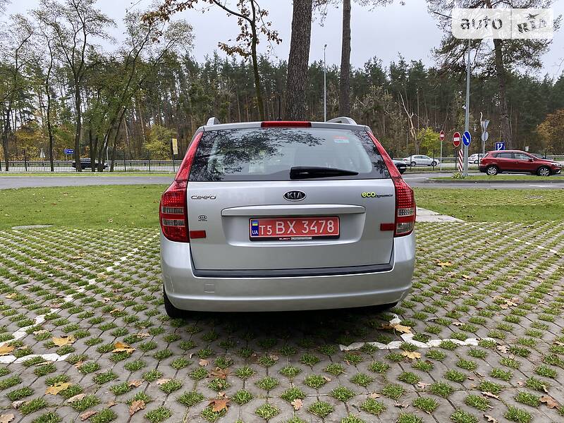 Універсал Kia Ceed 2010 в Бучі