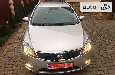 Универсал Kia Ceed 2010 в Львове