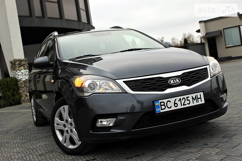 Универсал Kia Ceed 2009 в Стрые