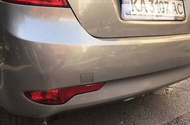 Хэтчбек Kia Ceed 2010 в 