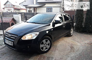 Хэтчбек Kia Ceed 2007 в Львове