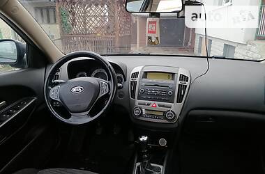 Универсал Kia Ceed 2009 в Бучаче