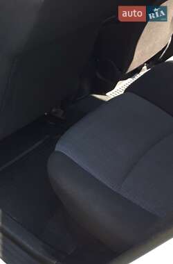 Хэтчбек Kia Ceed 2011 в 