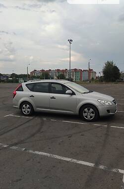 Универсал Kia Ceed 2008 в Дубровице