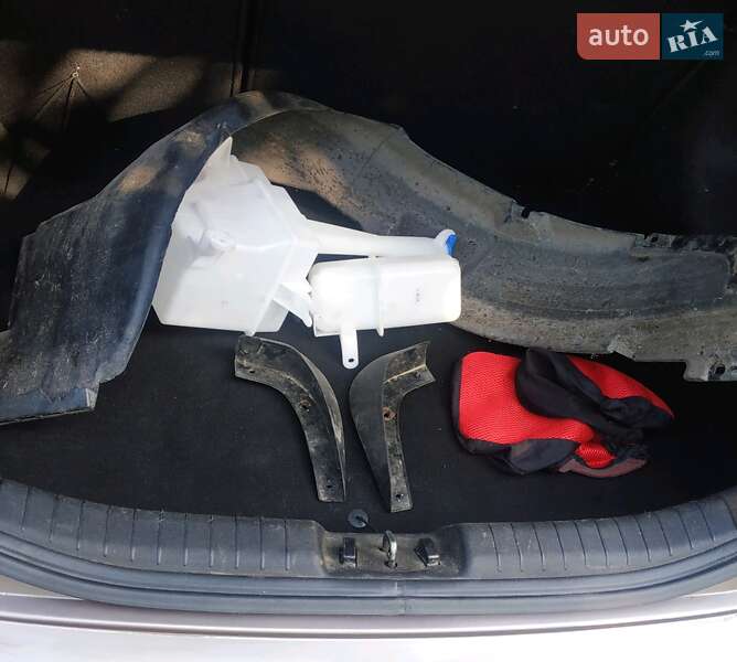 Хэтчбек Kia Ceed 2007 в Ирпене