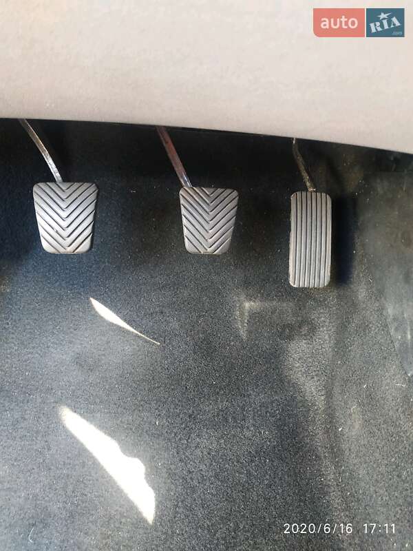 Хэтчбек Kia Ceed 2007 в Ирпене